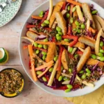 Beyond-Meat_Beyond-Tenders_-Serge-Gnabrys-Ingwer-Miso-Salat_1-1024×683