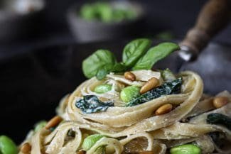 Cremig & Köstlich: Linguine mit Edamame und Spinat
