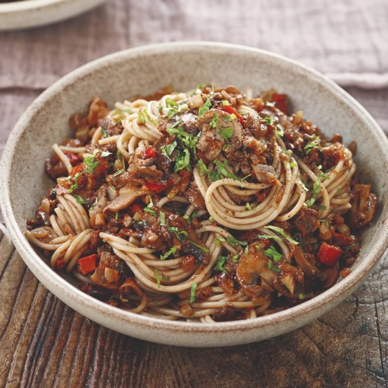 Deliciously Ella: Walnuss-Pilz-Ragout Deliciously Ella: Walnuss-Pilz-Ragout