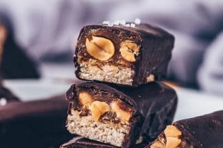 Erdnuss-Karamell-Schokoriegel