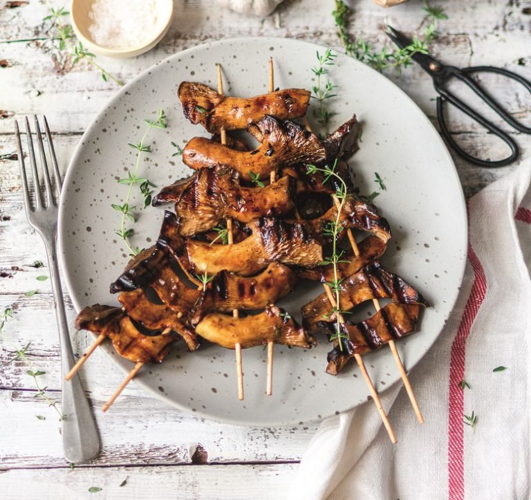 Gegrillte Kräutersaitlinge in Balsamico-Thymian-Marinade