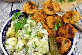 Kartoffelsalat mit orientalisch gegrillten Sojamedaillons von Alex Flohr