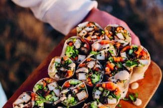 Lauwarm & farbenfroh: Sommerrollen