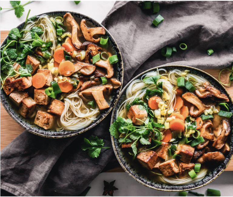 Rezept: Miso-Nudelsuppe mit Tofu und Pilzen