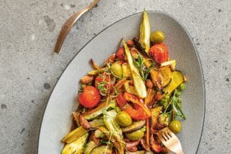 Ofen-Ratatouille mit Salzmandeln