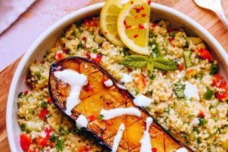 Ofen-Aubergine auf Hirsen-Taboulé