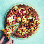 Olivenöl-Brioche und Rhabarber-Tarte