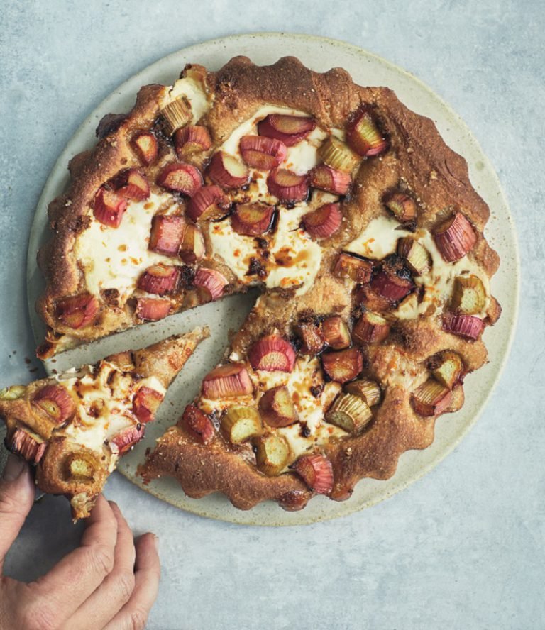 Originell: Olivenöl-Broiche und Rhabarber-Tarte