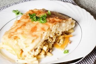 Griechisch genießen: Makkaroni mit Sojahack