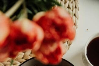 Frühstückszeit: Peanut-Power-Bowl mit Apfel