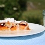 Sommerlicher Strudel mit Aprikosen