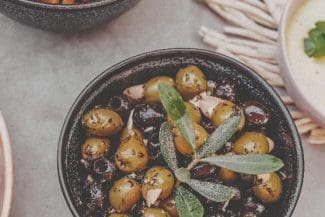 Marinierte Oliven („Aceitunas marinadas“)